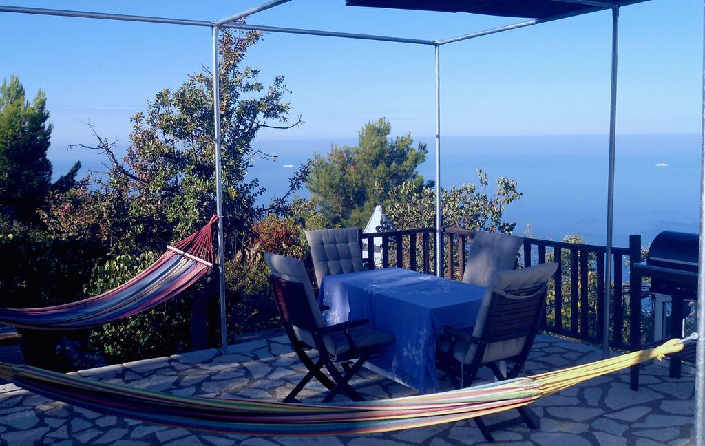 Villa Matula Kalamítsi Екстериор снимка