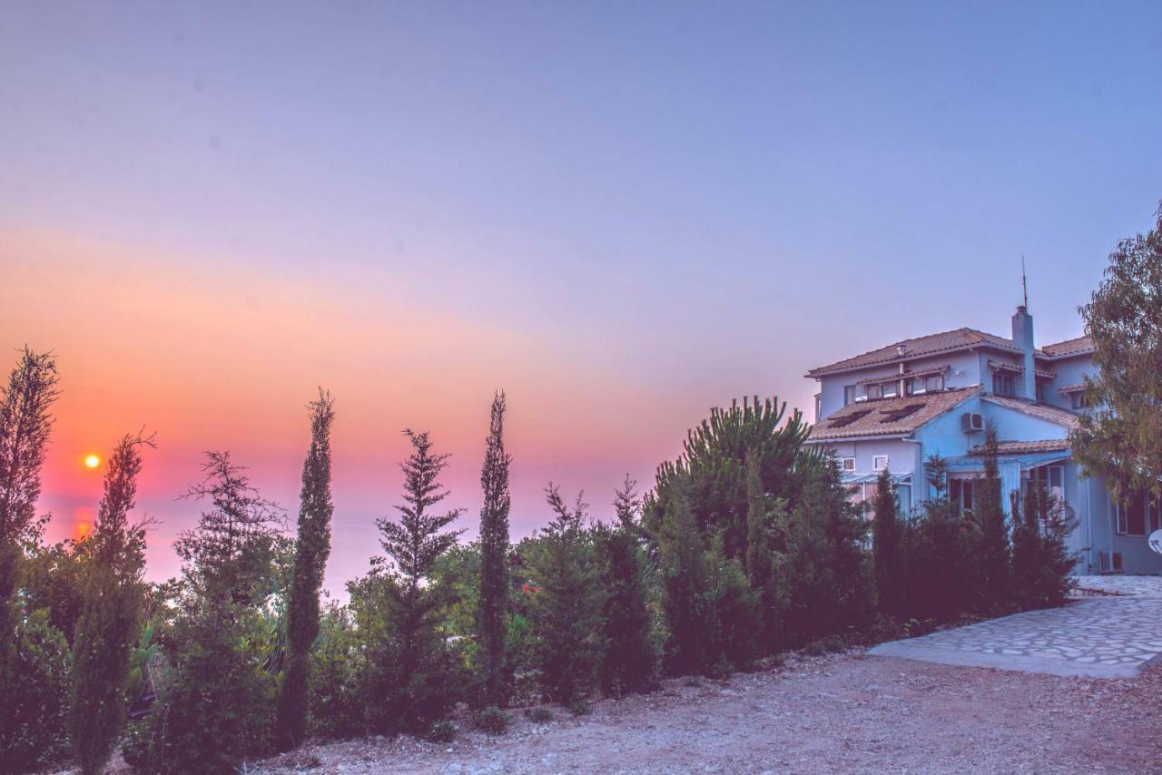 Villa Matula Kalamítsi Екстериор снимка